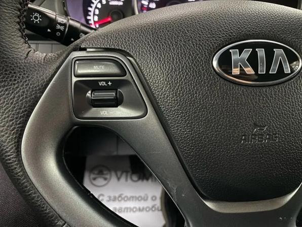 Kia Rio IV с пробегом 2017 года, цена 940 000 рублей, 151019 км, седан, Автокод Объявления