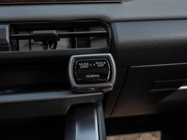 Toyota RAV4 VI (XA60) с пробегом 2025 года, цена 4 095 000 рублей, 63 км, внедорожник, Автокод Объявления