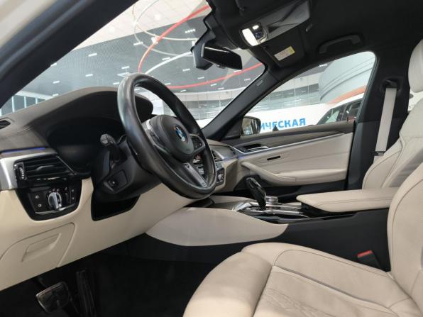 BMW 5 серии VII (G30/G31/G38) с пробегом 2018 года, цена 4 099 000 рублей, 126380 км, седан, Автокод Объявления