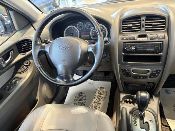 Hyundai Santa Fe Classic с пробегом 2009 года, цена 743 000 рублей, 261132 км, внедорожник, Автокод Объявления