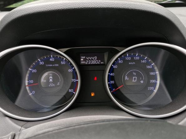 Hyundai ix35 I Рестайлинг с пробегом 2013 года, цена 1 235 000 рублей, 233802 км, внедорожник, Автокод Объявления