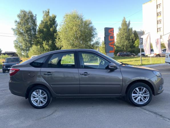 Lada (ВАЗ) Granta I Рестайлинг с пробегом 2024 года, цена 1 090 000 рублей, 24390 км, лифтбек, Автокод Объявления