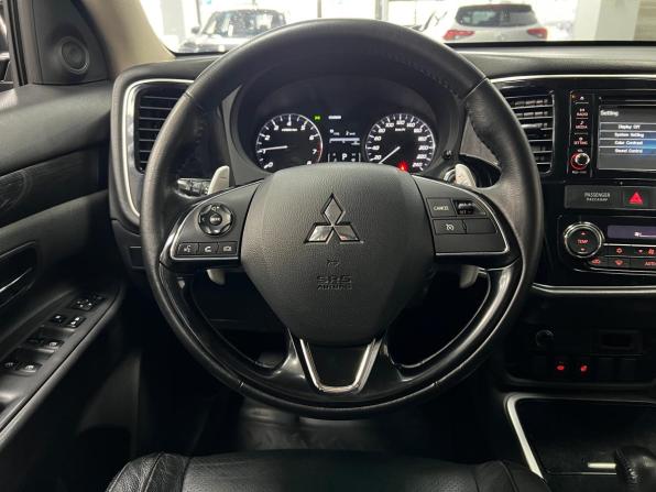 Mitsubishi Outlander III Рестайлинг 2 с пробегом 2017 года, цена 2 199 000 рублей, 113625 км, внедорожник, Автокод Объявления