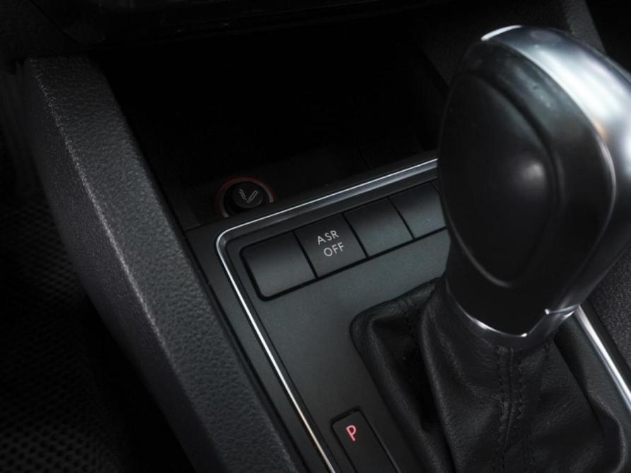 Volkswagen Jetta VI Рестайлинг Ростов-на-Дону  - изображение 13
