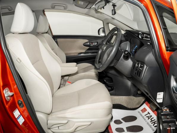 Toyota Wish II Рестайлинг с пробегом 2016 года, цена 1 400 000 рублей, 138401 км, минивэн, Автокод Объявления