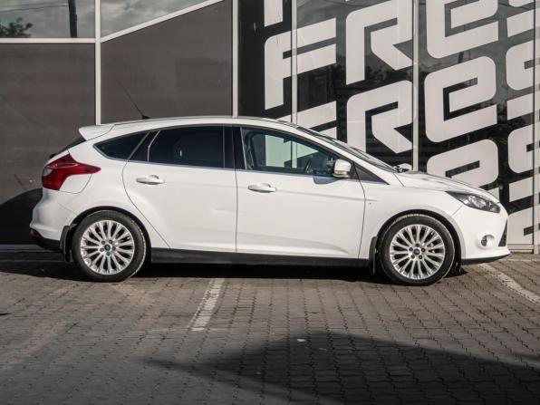 Ford Focus III с пробегом 2014 года, цена 870 000 рублей, 176201 км, хэтчбек, Автокод Объявления