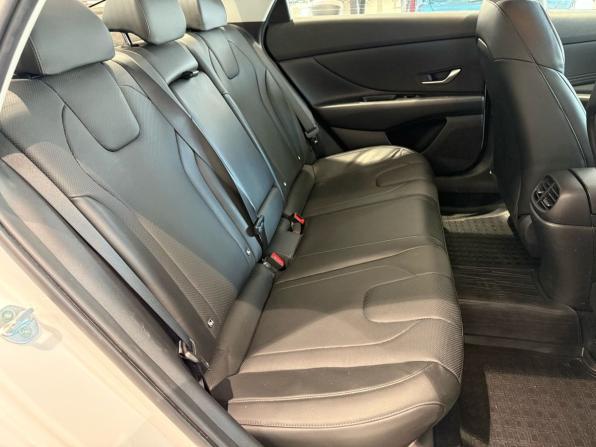 Hyundai Elantra VII (CN7) с пробегом 2023 года, цена 2 299 000 рублей, 60000 км, седан, Автокод Объявления
