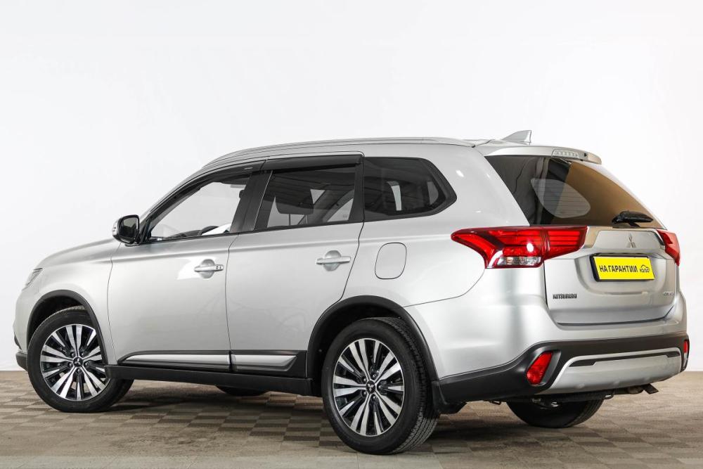 Mitsubishi Outlander III Рестайлинг 2 Тюмень  - изображение 5