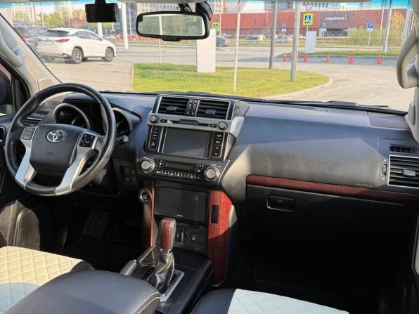Toyota Land Cruiser Prado 150 Series Рестайлинг 1 с пробегом 2014 года, цена 3 570 000 рублей, 243494 км, внедорожник, Автокод Объявления