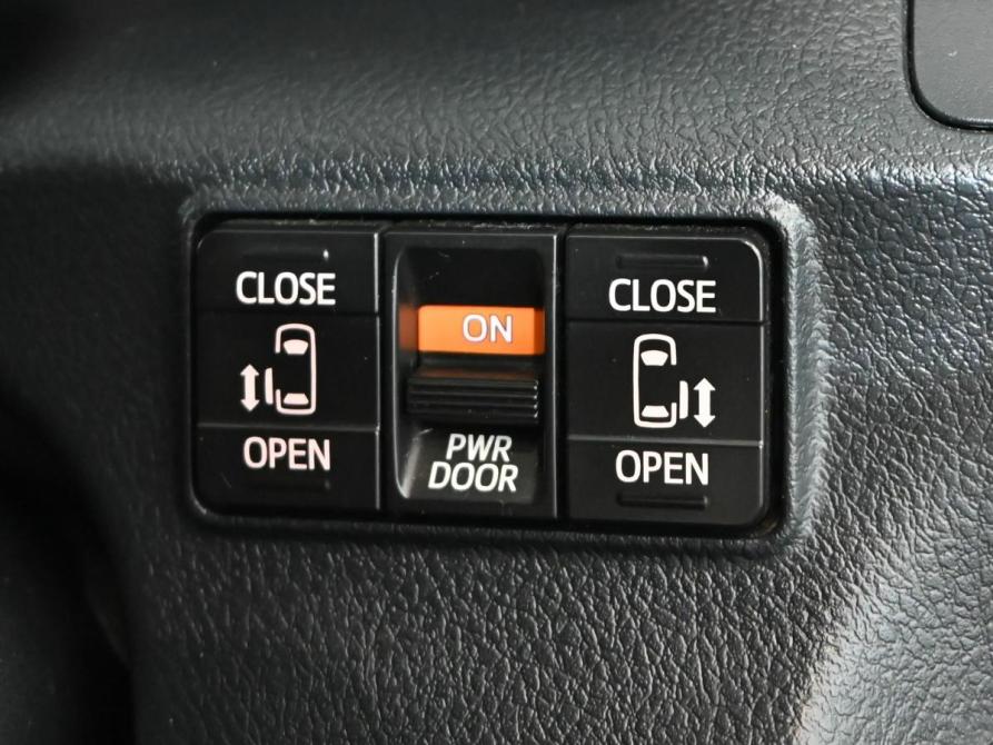 Toyota Sienta II Рестайлинг Екатеринбург  - изображение 16