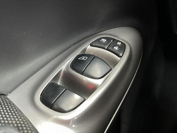 Nissan Juke I с пробегом 2013 года, цена 863 000 рублей, 177559 км, внедорожник, Автокод Объявления