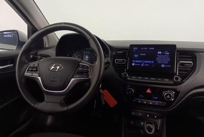 Hyundai Solaris II Рестайлинг с пробегом 2021 года, цена 1 700 000 рублей, 74423 км, седан, Автокод Объявления