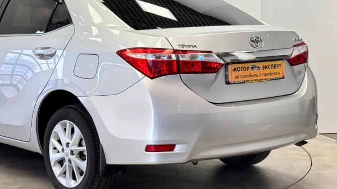 Toyota Corolla XI (E160 E170 E180) с пробегом 2013 года, цена 1 190 000 рублей, 173683 км, седан, Автокод Объявления