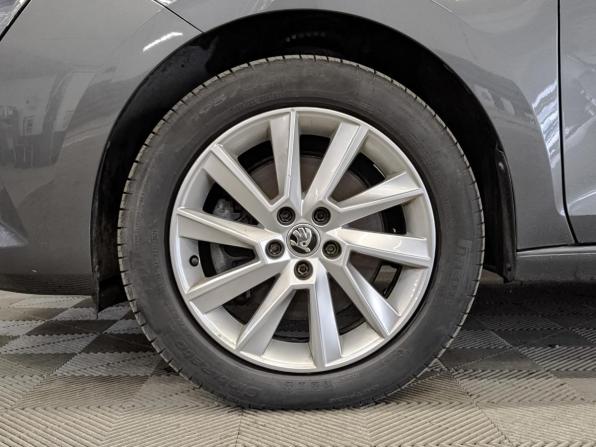 Skoda Rapid II с пробегом 2021 года, цена 1 720 000 рублей, 73946 км, лифтбек, Автокод Объявления