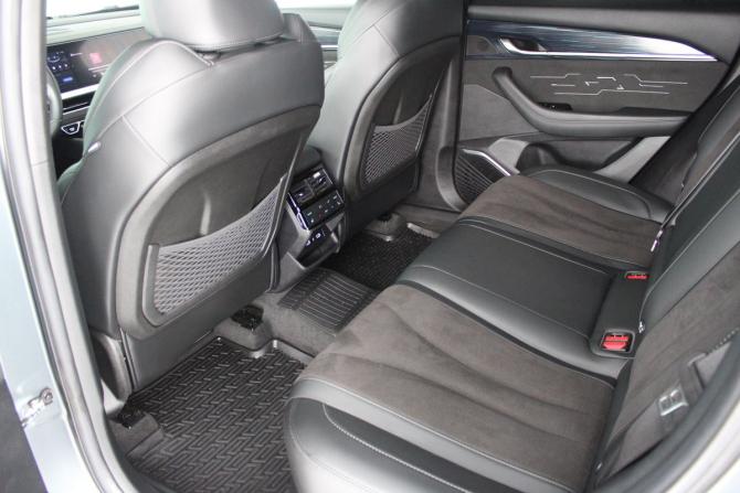Geely Monjaro I с пробегом 2024 года, цена 3 615 000 рублей, 32015 км, внедорожник, Автокод Объявления