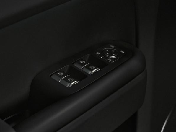 Li Auto (Lixiang) L7 I с пробегом 2023 года, цена 5 450 000 рублей, 37000 км, внедорожник, Автокод Объявления