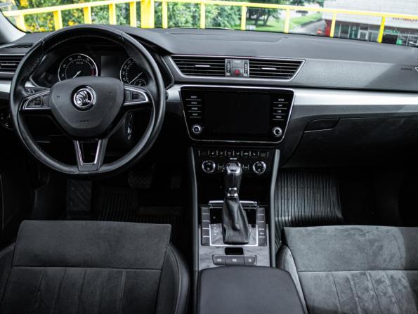 Skoda Superb III с пробегом 2017 года, цена 1 678 000 рублей, 175935 км, лифтбек, Автокод Объявления
