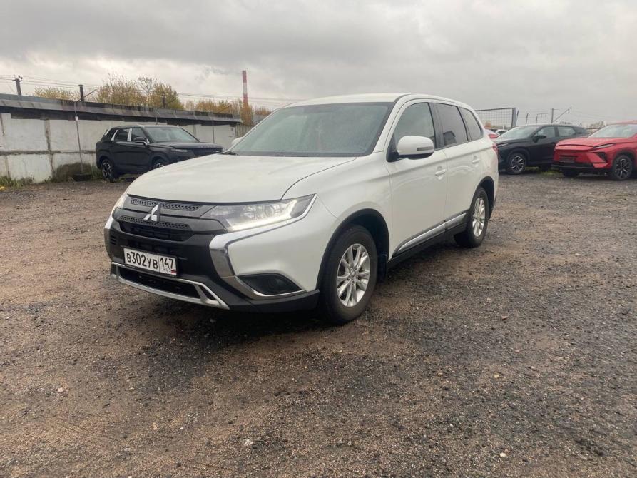 Mitsubishi Outlander III Рестайлинг 3 Санкт-Петербург  - изображение 1