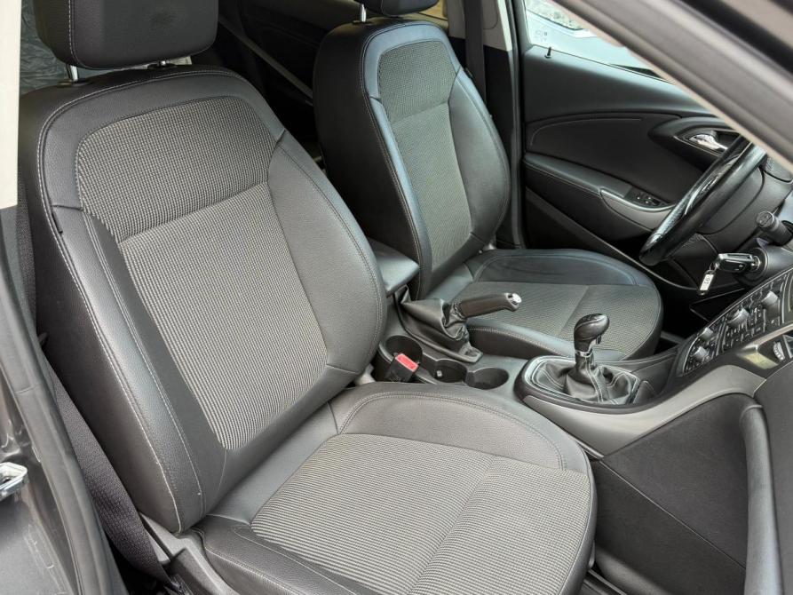 Opel Astra J Санкт-Петербург  - изображение 8