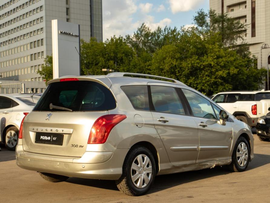 Peugeot 308 I Москва  - изображение 4