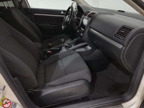 Volkswagen Jetta V с пробегом 2010 года, цена 460 000 рублей, 273839 км, седан, Автокод Объявления
