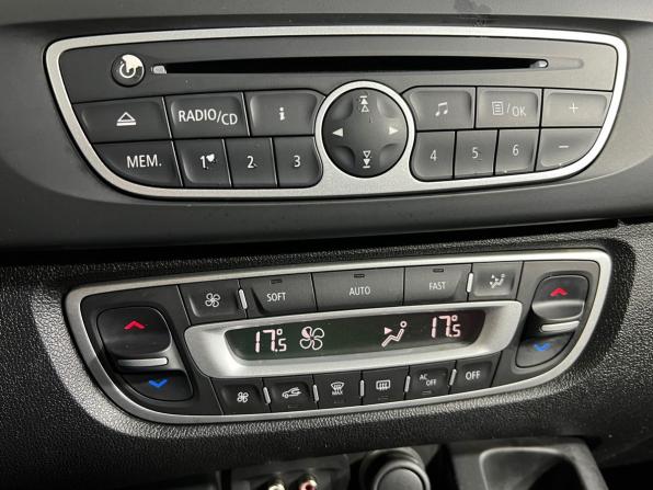 Renault Scenic III с пробегом 2010 года, цена 617 000 рублей, 312503 км, компактвэн, Автокод Объявления