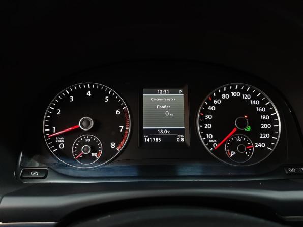 Volkswagen Touran I Рестайлинг 2 с пробегом 2012 года, цена 1 040 000 рублей, 141785 км, компактвэн, Автокод Объявления