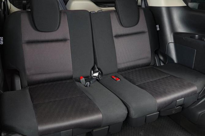 Nissan Serena V (C27) с пробегом 2017 года, цена 1 999 000 рублей, 229705 км, минивэн, Автокод Объявления