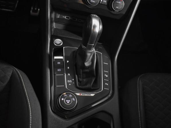 Volkswagen Tiguan II с пробегом 2018 года, цена 2 146 000 рублей, 141919 км, внедорожник, Автокод Объявления