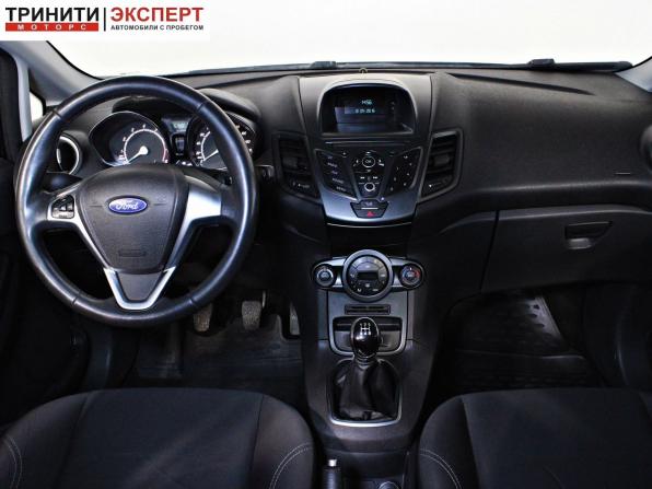Ford Fiesta Mk6 Рестайлинг с пробегом 2015 года, цена 747 000 рублей, 157562 км, седан, Автокод Объявления