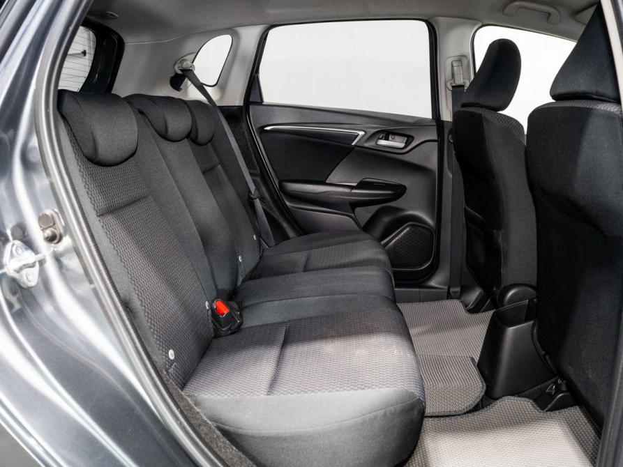 Honda Fit III Рестайлинг Чита  - изображение 5