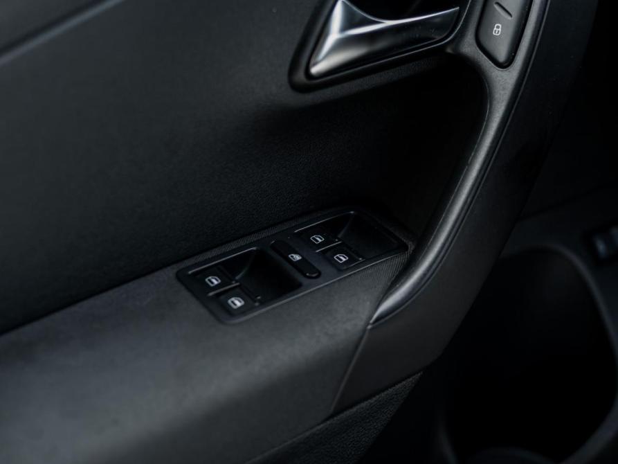 Volkswagen Polo V Санкт-Петербург  - изображение 9