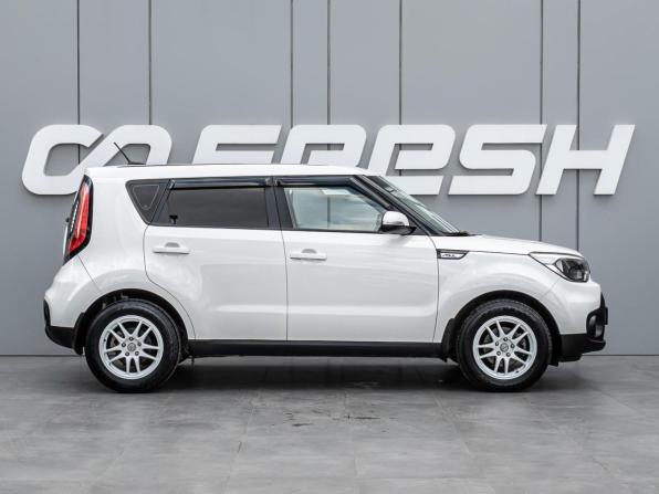 Kia Soul II Рестайлинг с пробегом 2018 года, цена 1 735 000 рублей, 82296 км, хэтчбек, Автокод Объявления