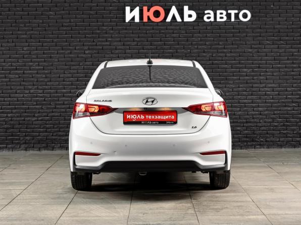 Hyundai Solaris II с пробегом 2017 года, цена 1 450 000 рублей, 83416 км, седан, Автокод Объявления