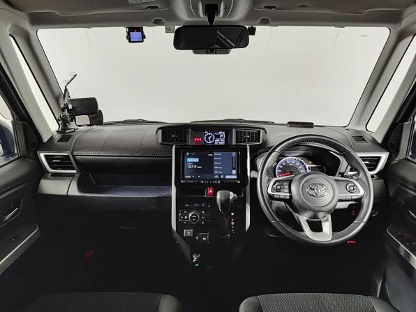 Toyota Roomy I Рестайлинг с пробегом 2021 года, цена 1 550 000 рублей, 88803 км, микровэн, Автокод Объявления