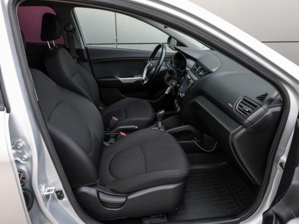 Kia Rio III Рестайлинг с пробегом 2015 года, цена 998 000 рублей, 114562 км, хэтчбек, Автокод Объявления