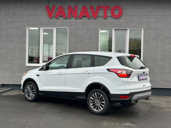 Ford Kuga II Рестайлинг с пробегом 2017 года, цена 1 870 000 рублей, 91266 км, внедорожник, Автокод Объявления