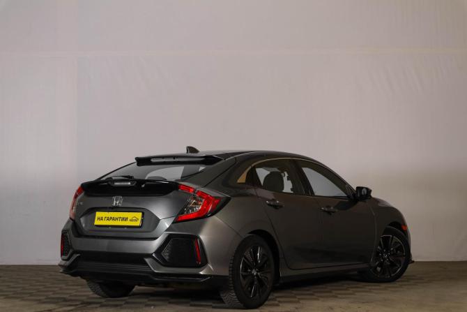 Honda Civic X с пробегом 2019 года, цена 1 919 000 рублей, 134800 км, седан, Автокод Объявления
