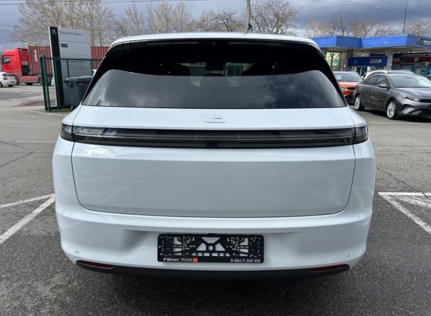 Li Auto (Lixiang) L7 I с пробегом 2023 года, цена 5 000 000 рублей, 99000 км, внедорожник, Автокод Объявления