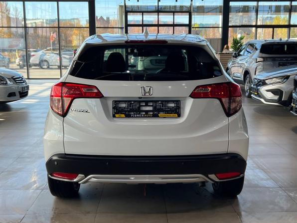 Honda Vezel I с пробегом 2017 года, цена 1 680 000 рублей, 161500 км, внедорожник, Автокод Объявления