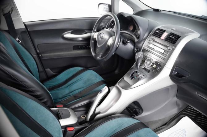 Toyota Auris I с пробегом 2007 года, цена 739 000 рублей, 210000 км, хэтчбек, Автокод Объявления