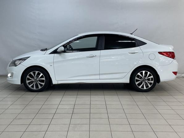 Hyundai Solaris I Рестайлинг с пробегом 2016 года, цена 1 020 000 рублей, 178747 км, седан, Автокод Объявления