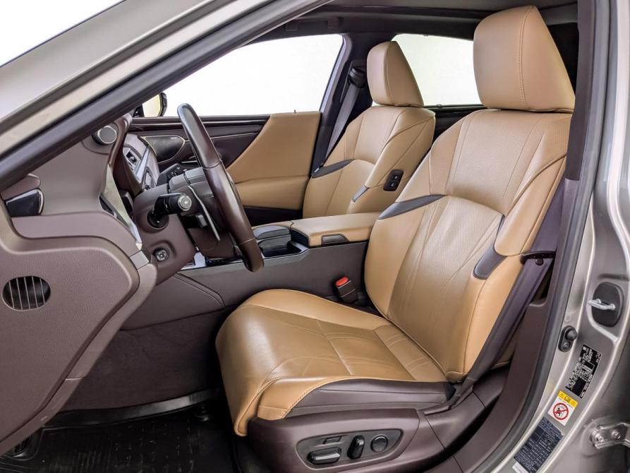 Lexus ES VII Москва  - изображение 20