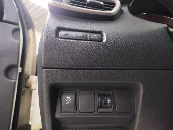 Nissan Qashqai II с пробегом 2015 года, цена 1 644 000 рублей, 108086 км, внедорожник, Автокод Объявления