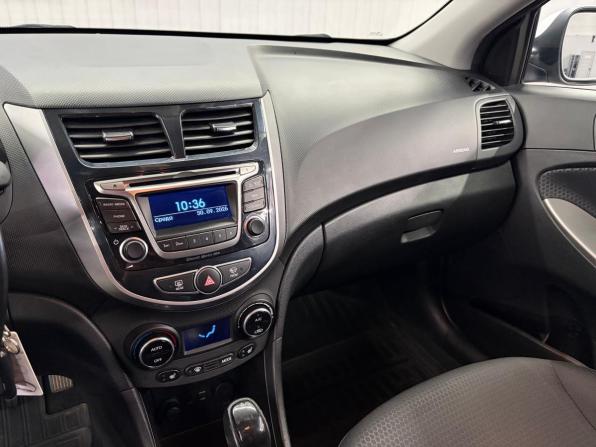 Hyundai Solaris I Рестайлинг с пробегом 2014 года, цена 1 047 000 рублей, 107285 км, хэтчбек, Автокод Объявления