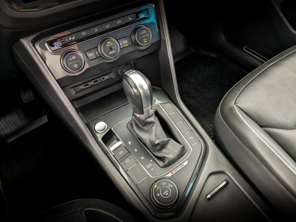 Volkswagen Tiguan II с пробегом 2018 года, цена 2 955 000 рублей, 89168 км, внедорожник, Автокод Объявления