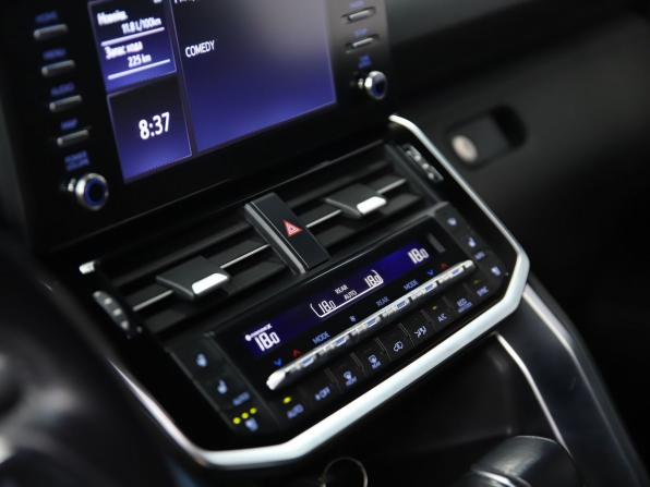 Toyota Land Cruiser 300 Series с пробегом 2021 года, цена 9 550 000 рублей, 35960 км, внедорожник, Автокод Объявления