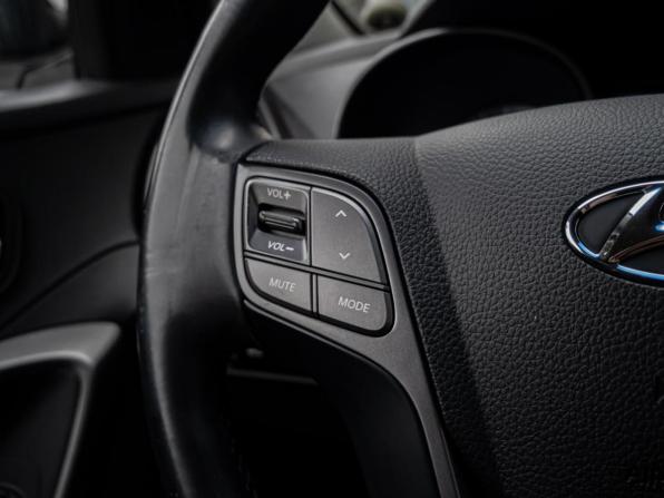 Hyundai Santa Fe III с пробегом 2012 года, цена 1 625 000 рублей, 249296 км, внедорожник, Автокод Объявления
