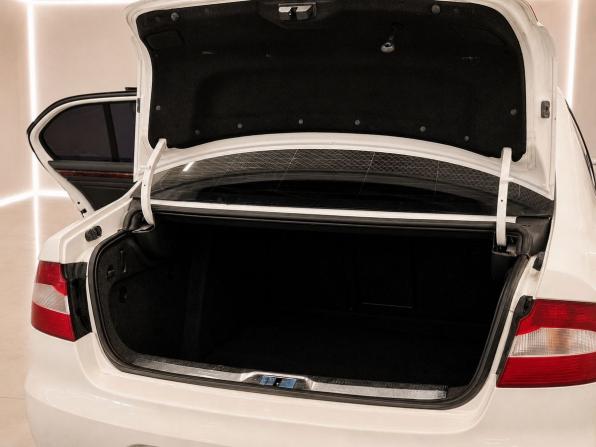 Skoda Superb II с пробегом 2011 года, цена 995 000 рублей, 195200 км, лифтбек, Автокод Объявления