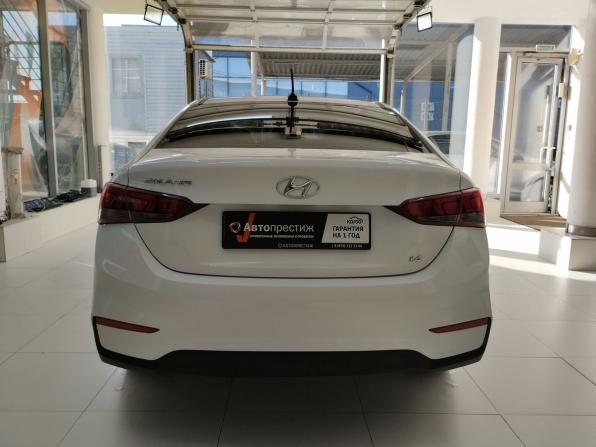 Hyundai Solaris II с пробегом 2018 года, цена 1 420 000 рублей, 136729 км, седан, Автокод Объявления
